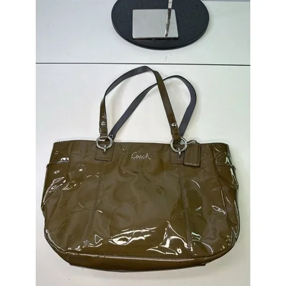 COACH Patent Leather Embossed Shoulder Bag # F17728 Green